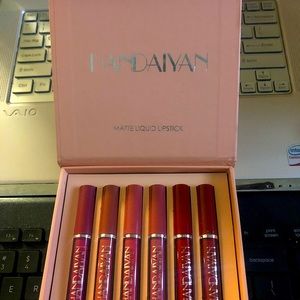 Handaiyan matte liquid lipgloss set brand new